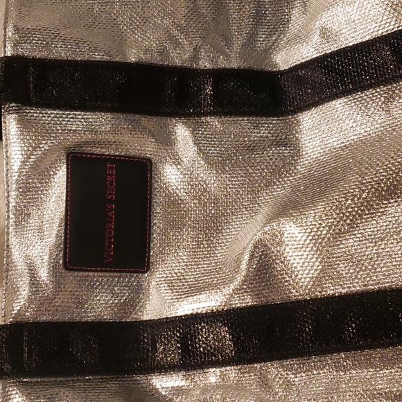 NWOT Victoria Secret Tote set - Picture 4 of 16